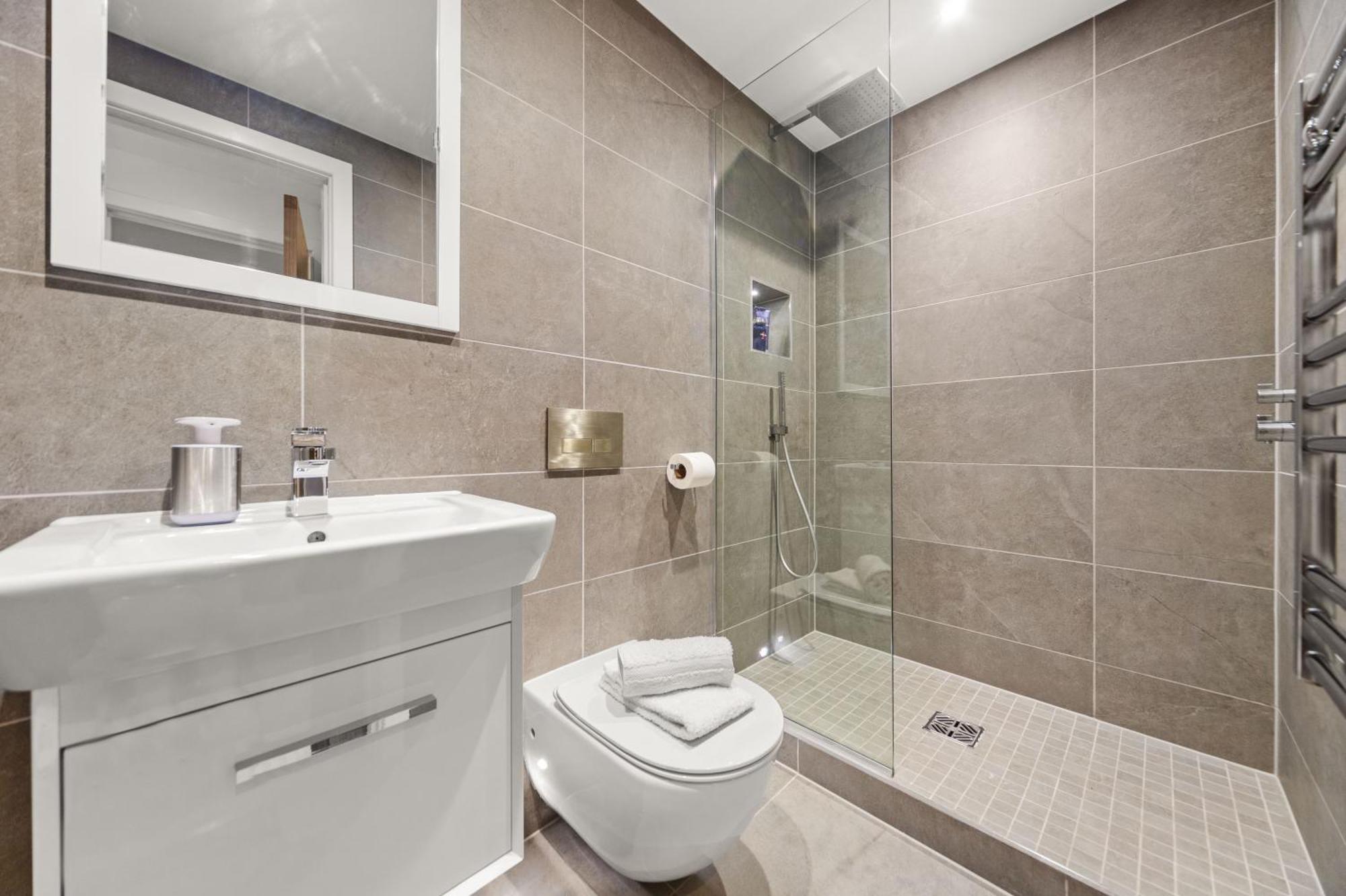 Springfield Two Apartment Harrogate Bagian luar foto