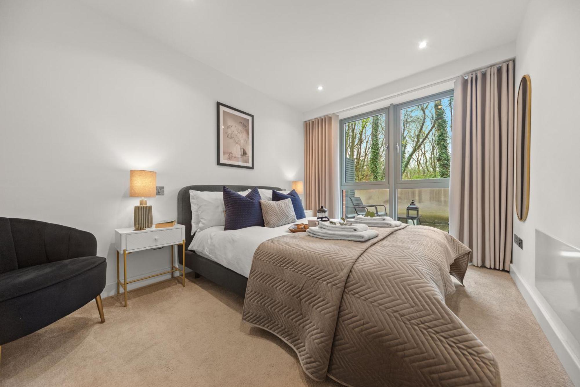 Springfield Two Apartment Harrogate Bagian luar foto